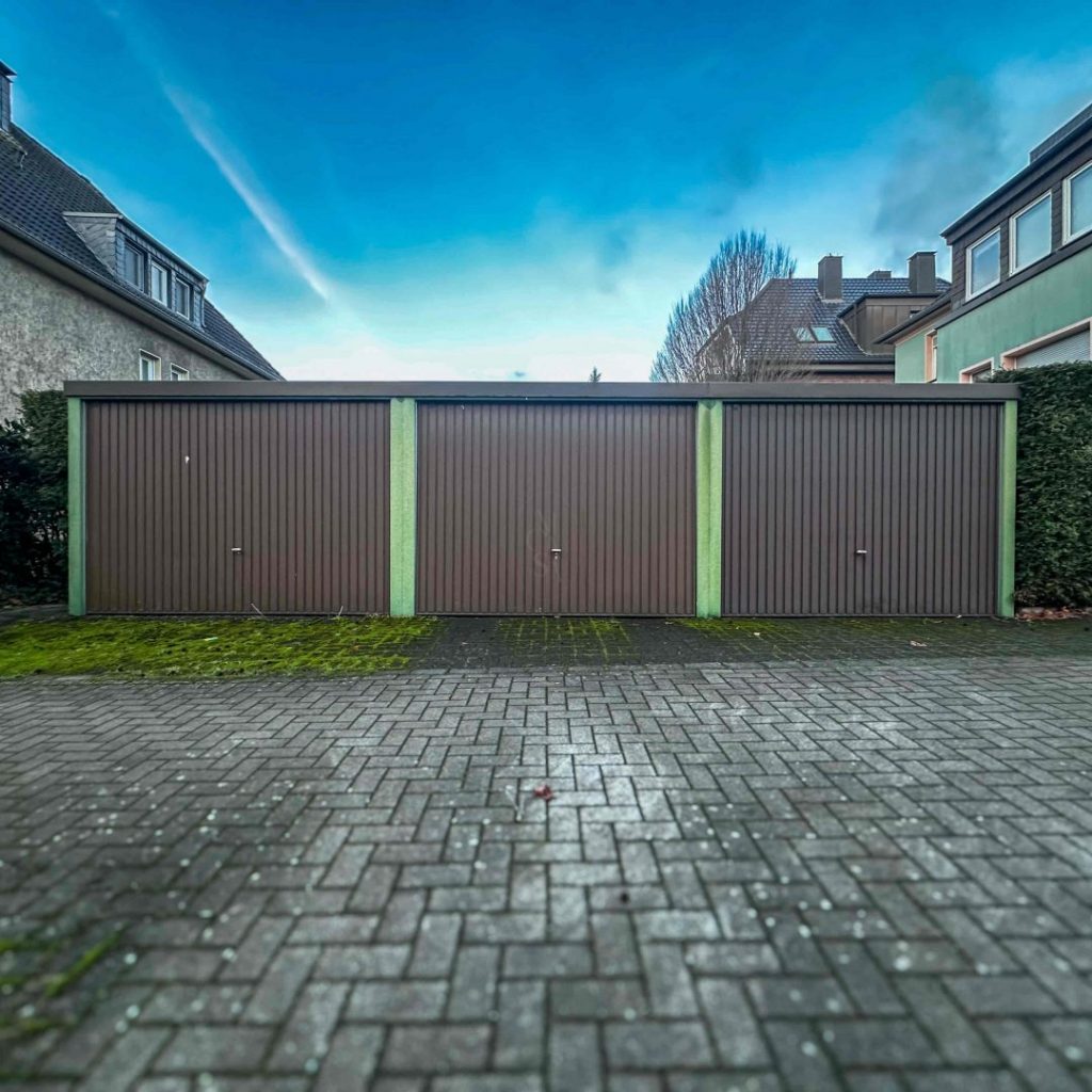 Garagen oder Bauplatz