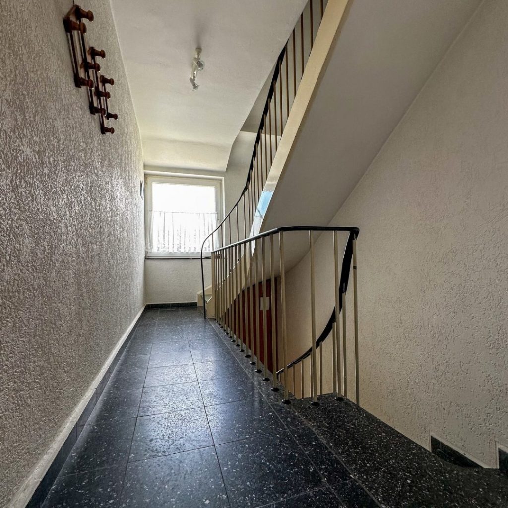 OG und Aufgang Dachboden