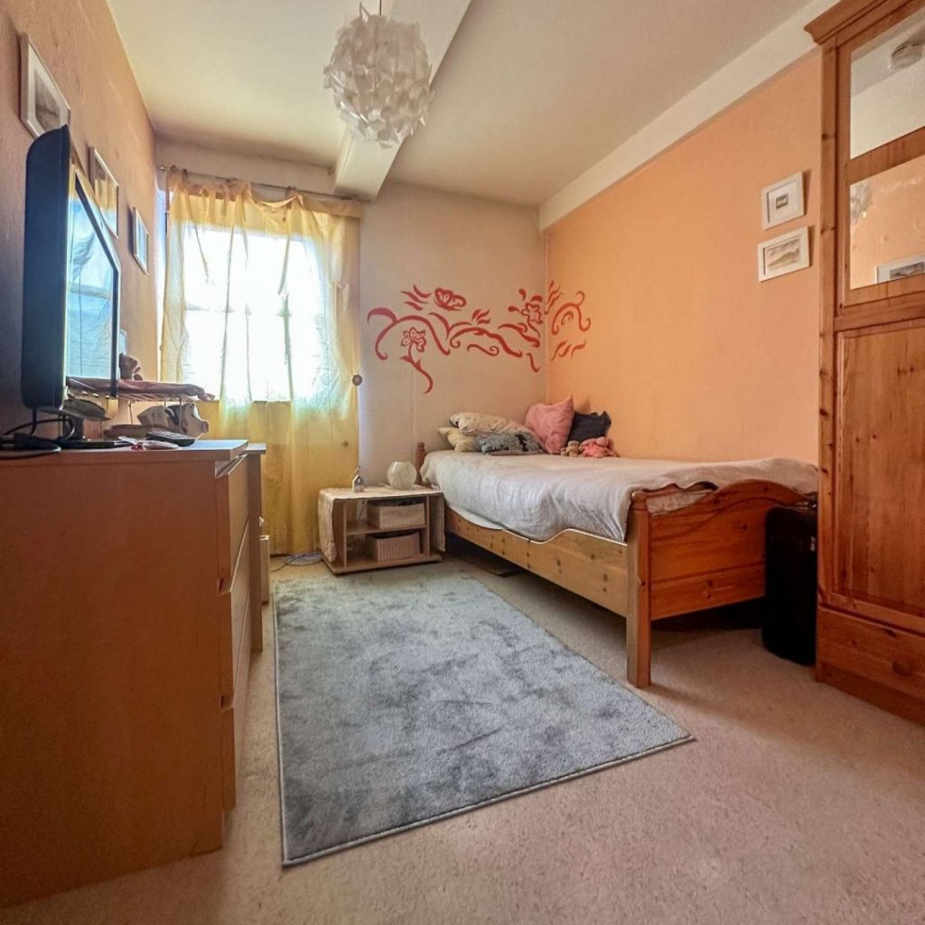 Kinder- oder Arbeitszimmer