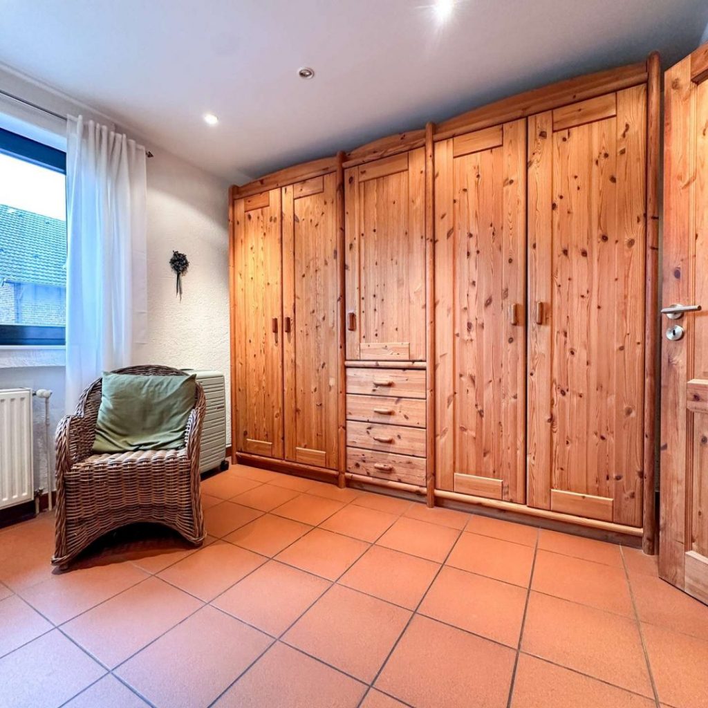 Kleiderschrank Elternzimmer