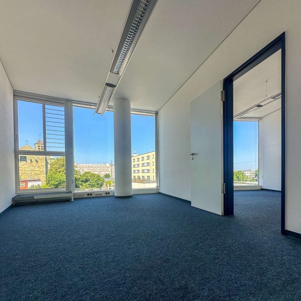 Beispielbüro Ellipse