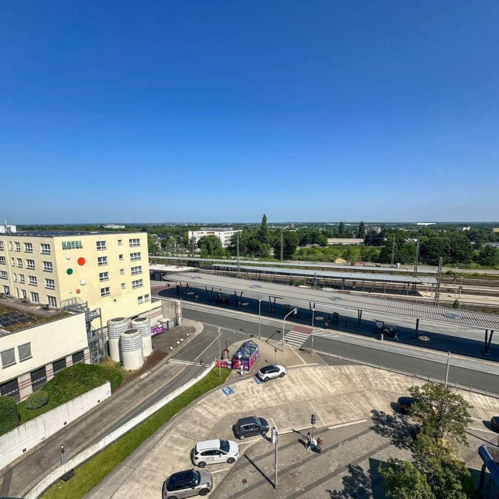 Blick auf den Bahnhof