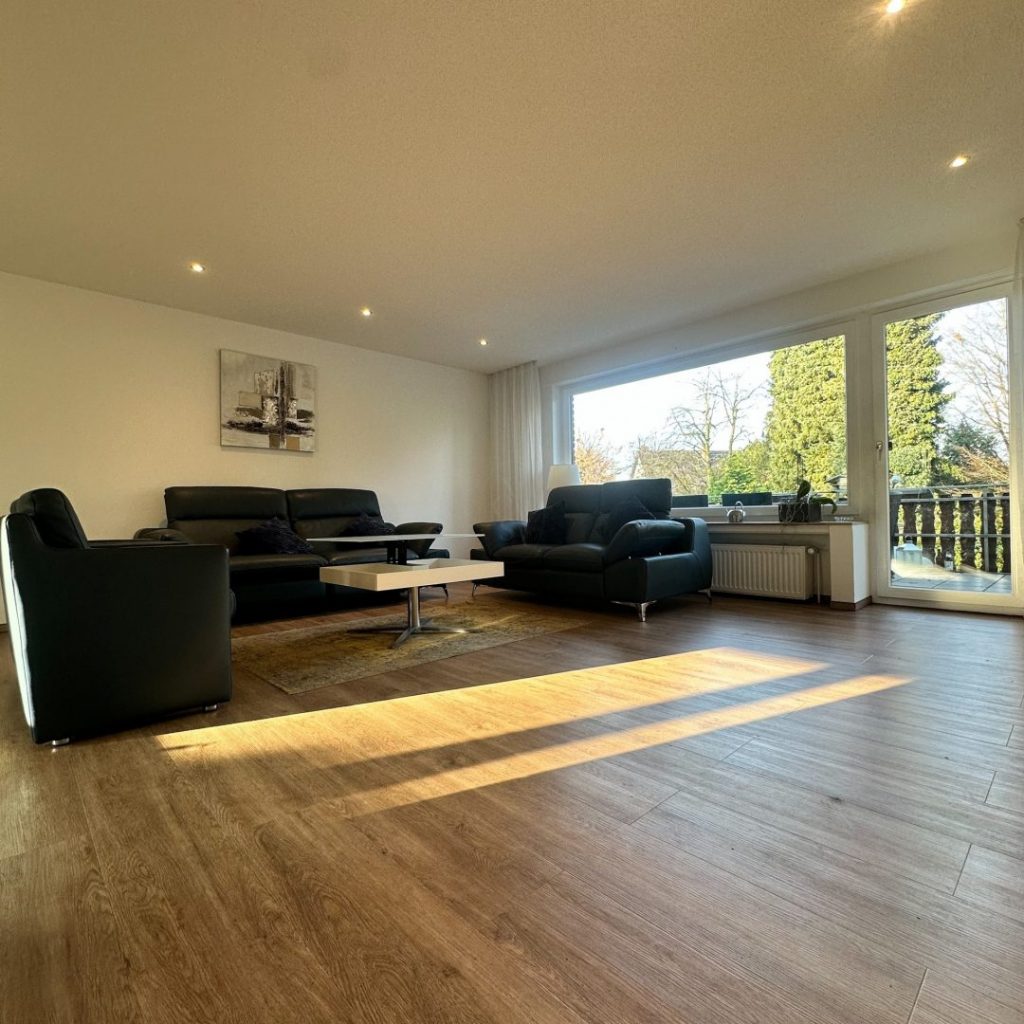 Wohnbereich mit Terrassenzugang