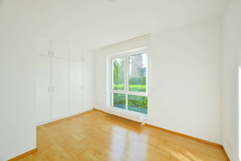 Arbeits- oder Gästezimmer