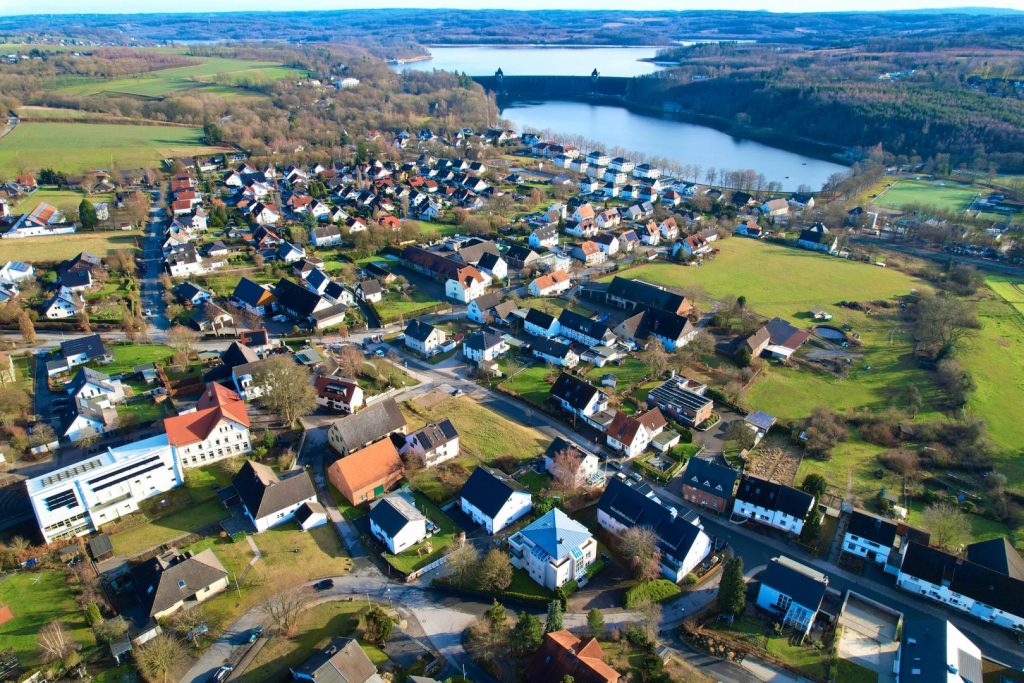 Möhnesee und Talsperre