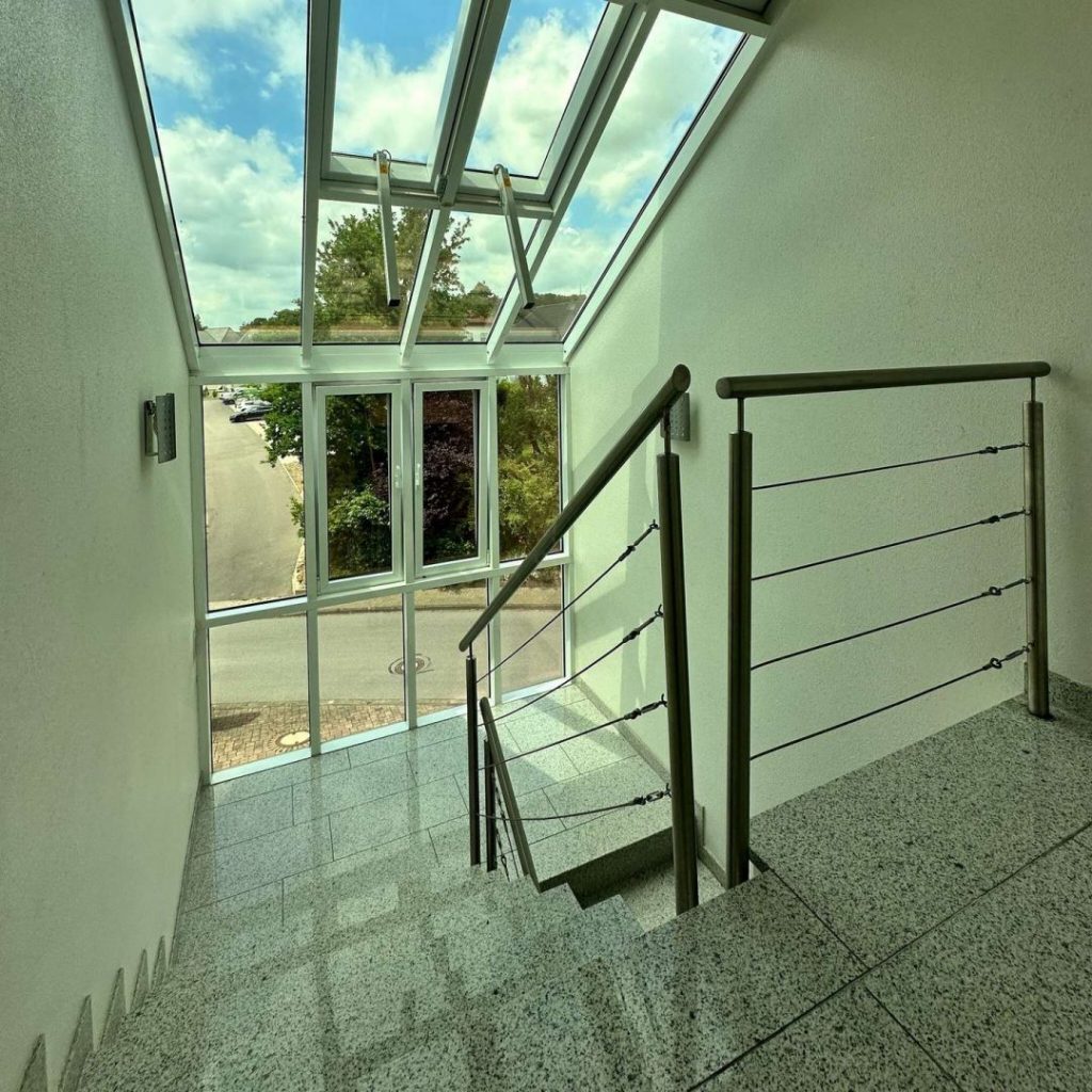 große Fensterfläche