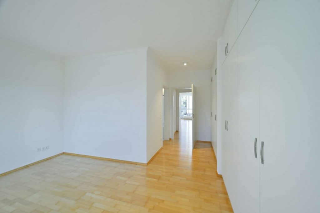 Schlafzimmer mit Bad en suite