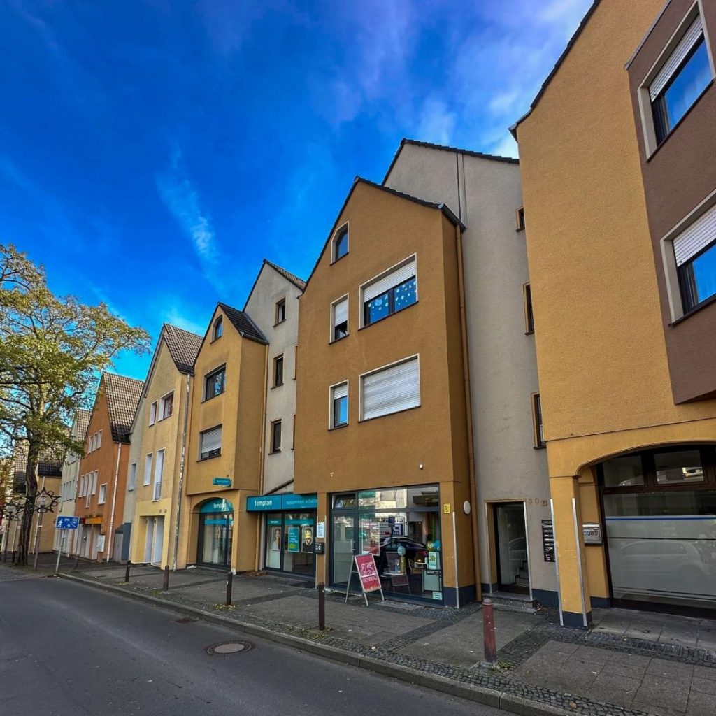 Straßenansicht