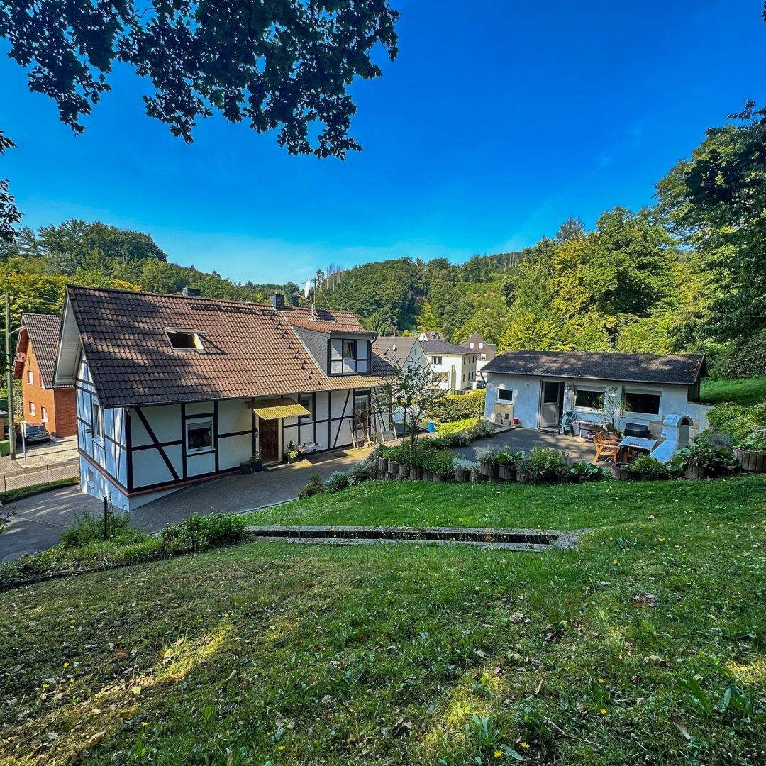 Wohnhaus und Sommerhaus